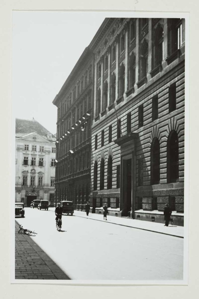 Das Feldkriegsgericht der Division 177 in der Hohenstaufengasse 3, Wien, um 1942: Quelle: Wien Museum